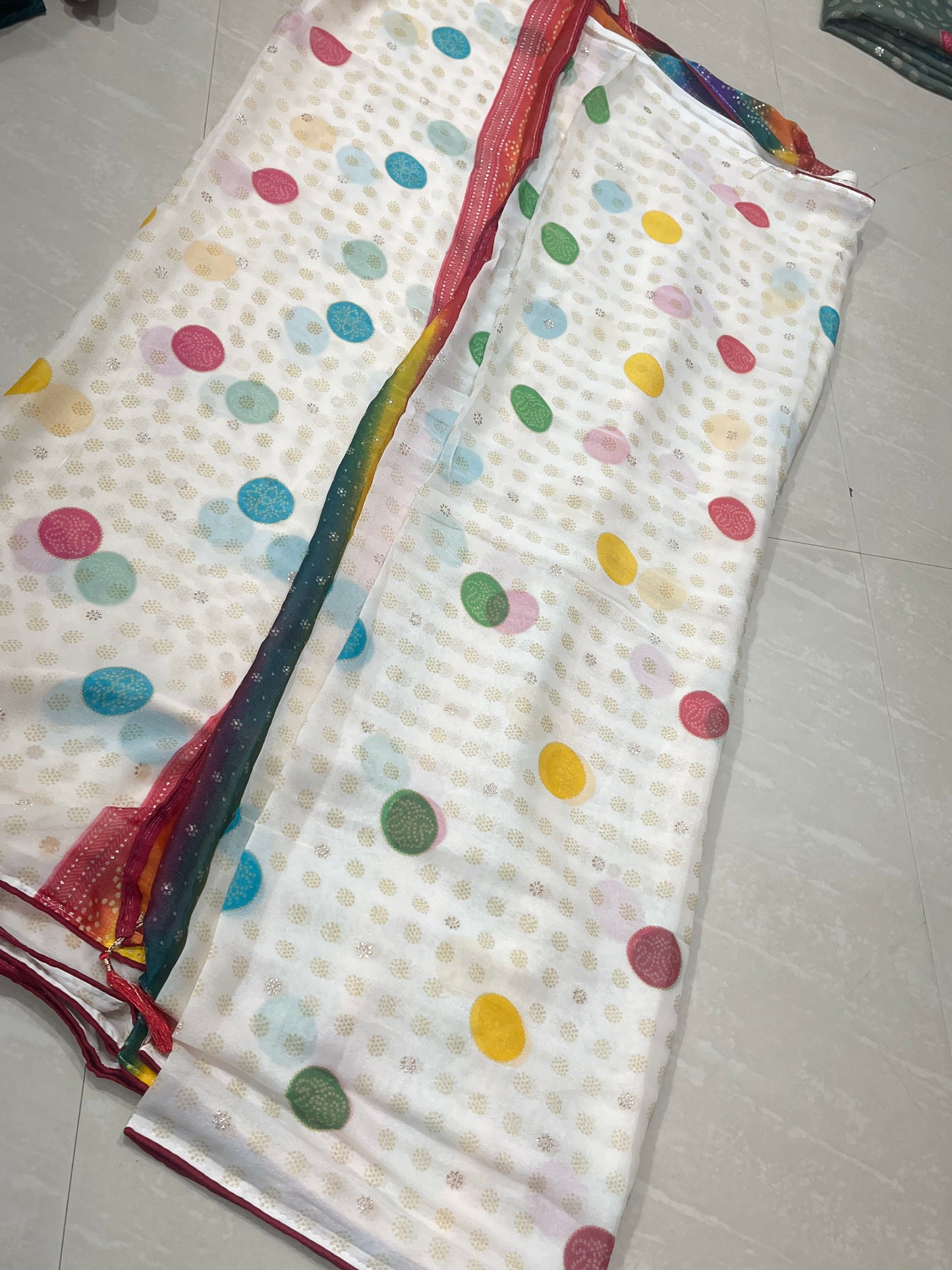Queenmagic #glass Georgette sarees #uniquestyle