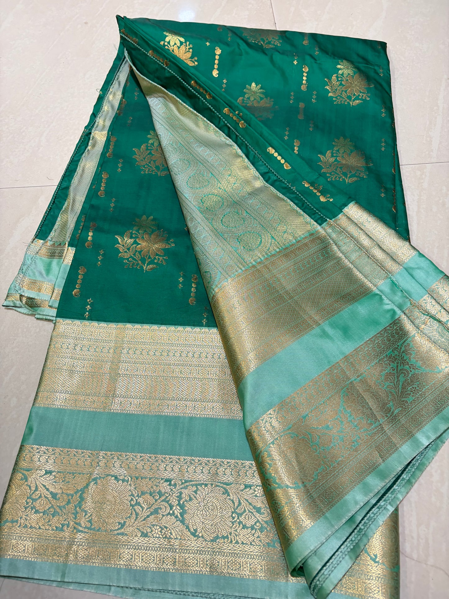 #gadwalpattusaree #maggamblouse