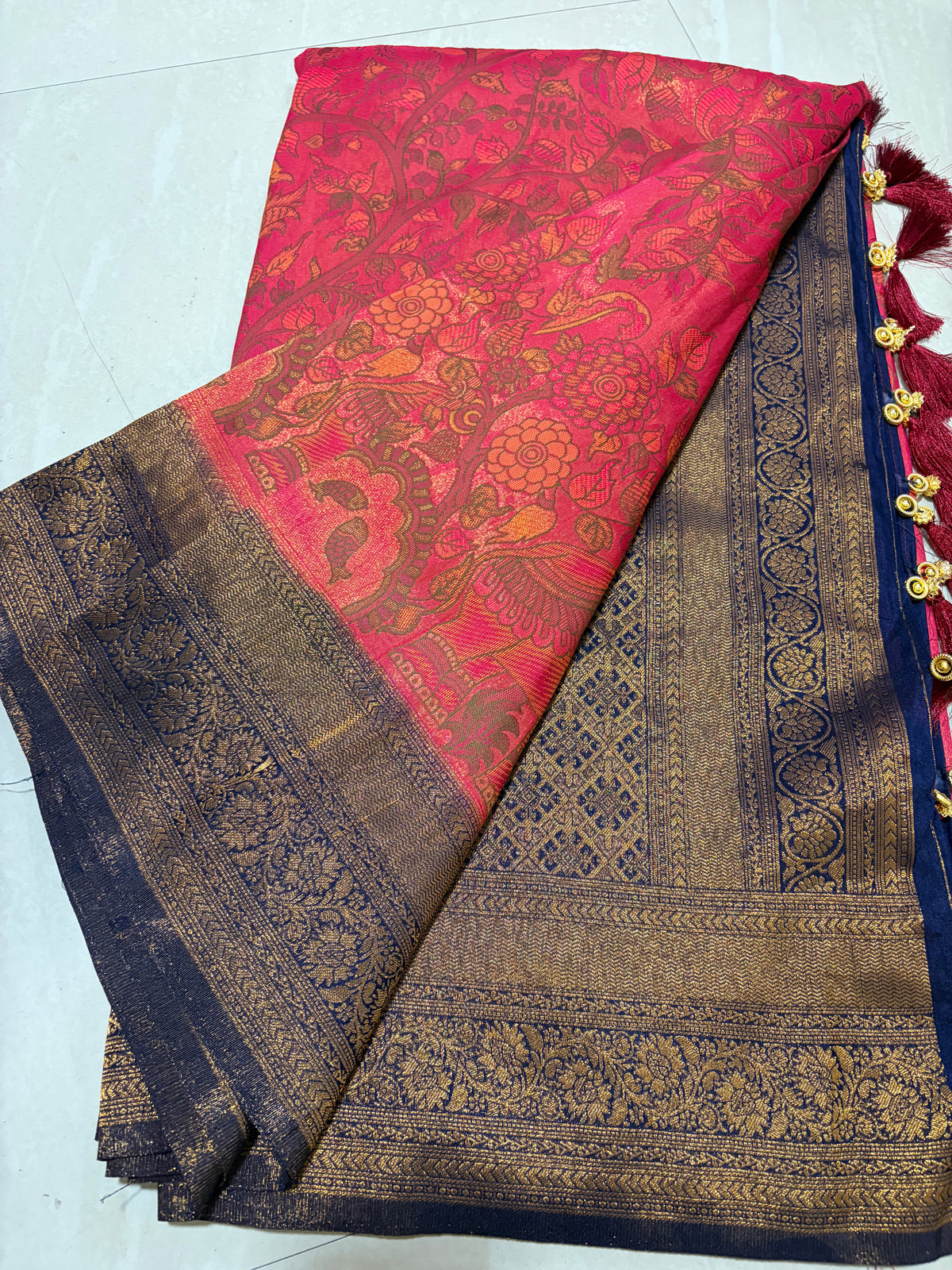 #Banaras saree #maggamblouse