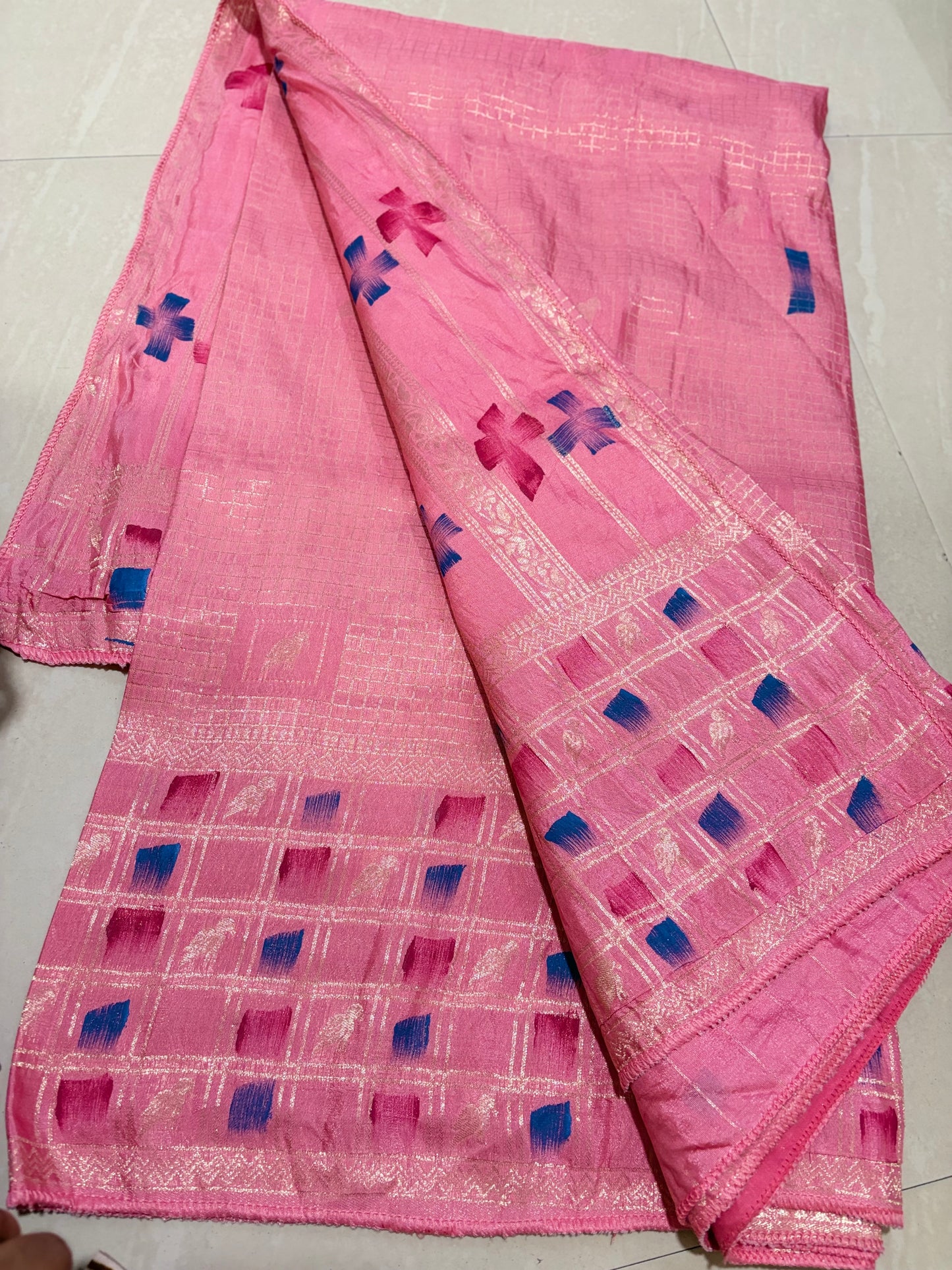 #glassgeorgettesaree #designerblouse #sareewithbrushpaint