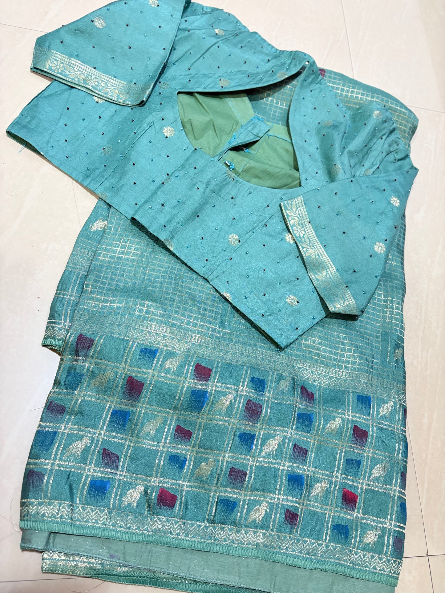 #glass Georgette saree#vintagestylesaree #designerblouse