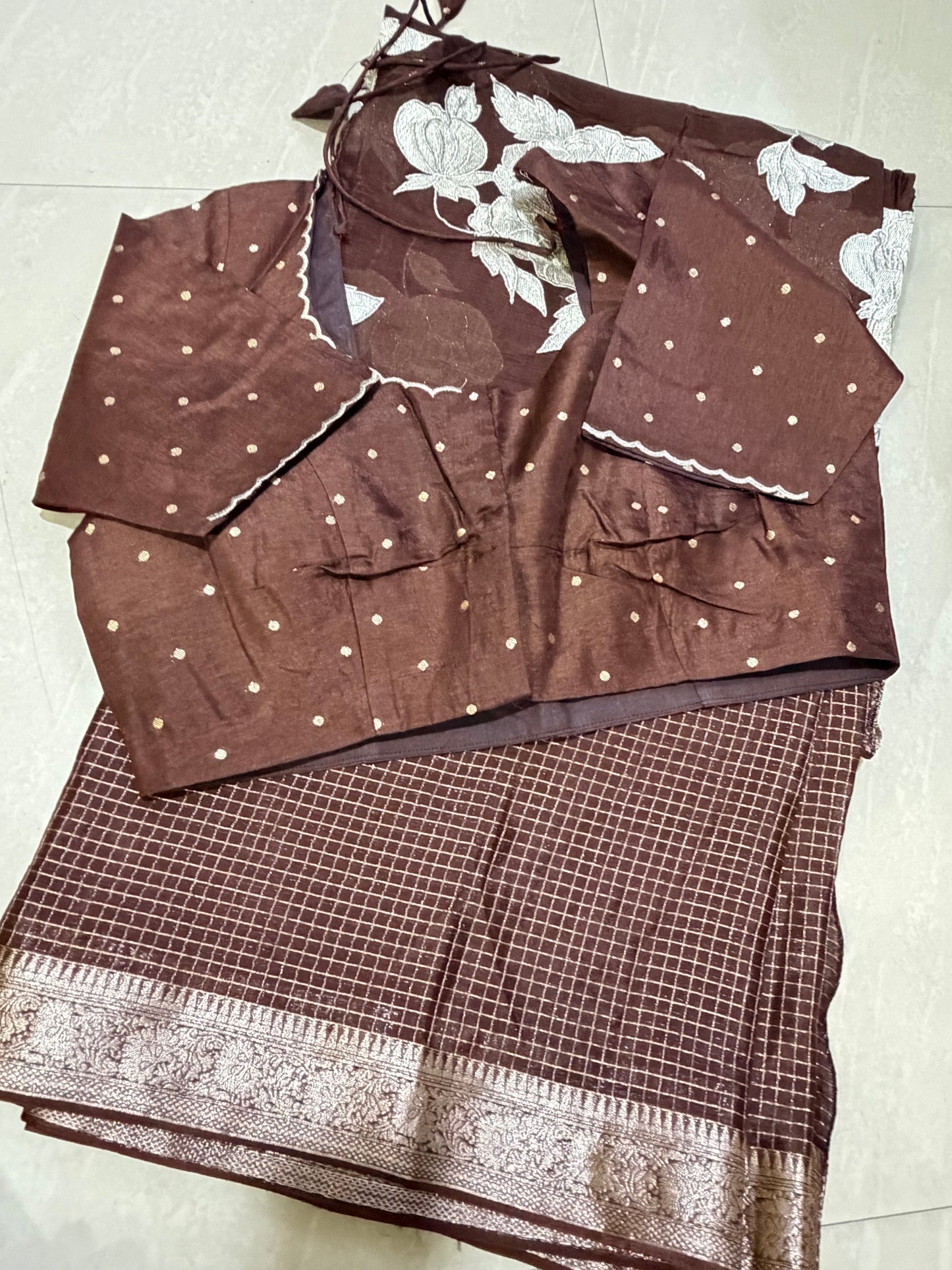 #purechinnonsaree #withblousepattern #saree with embroidery work
