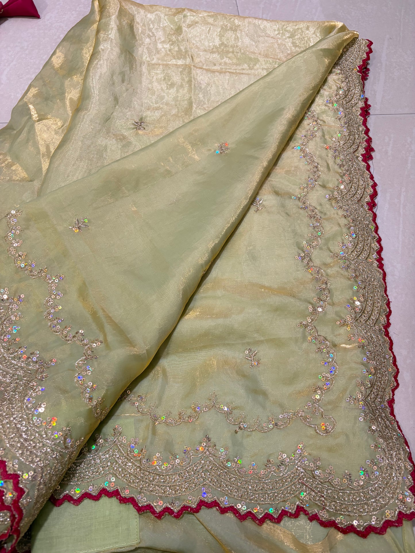 #spacesilksarrr #worksaree #partywearsaree#
