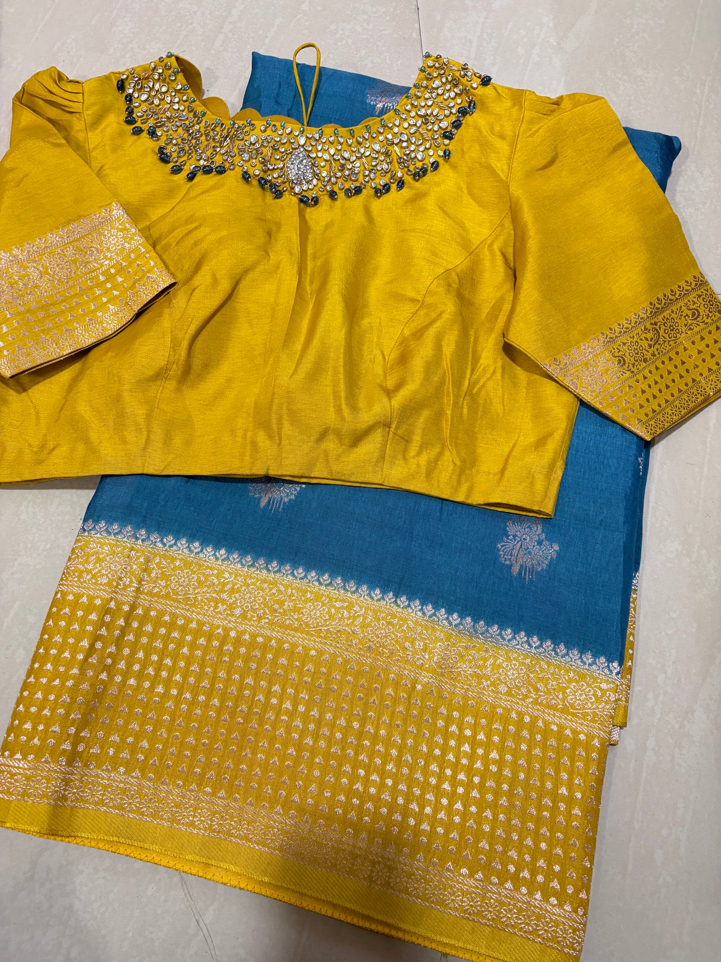 #banarasmushroosilksaree #maggamblousepattern