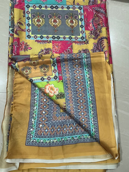 Crapesarer with patternblouse