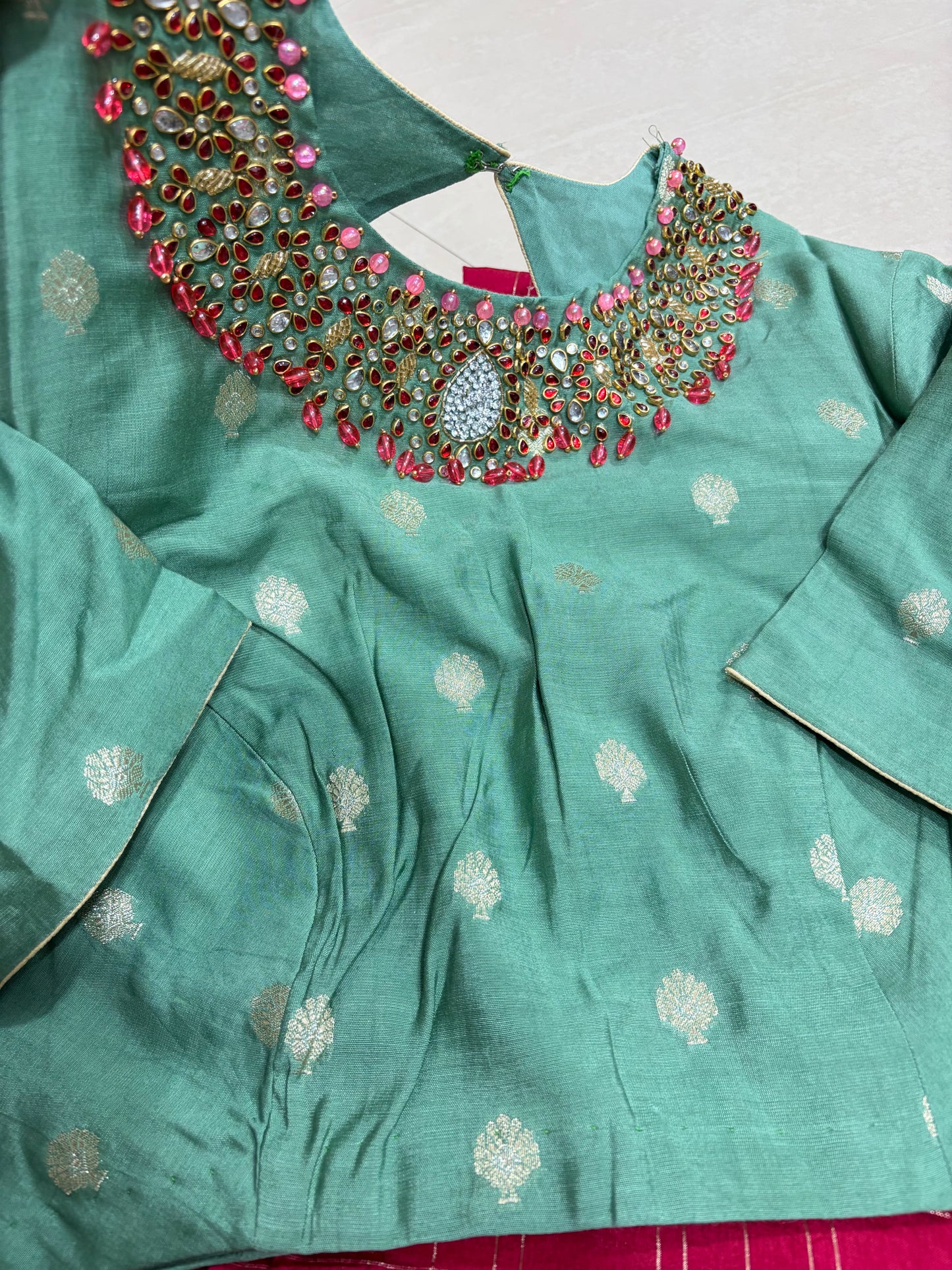 #matkasilksaree #maggamblouse