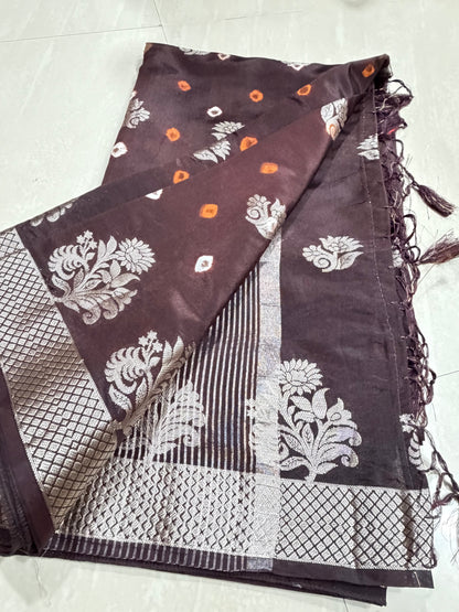 #softmushroosilksaree #bandinidesign