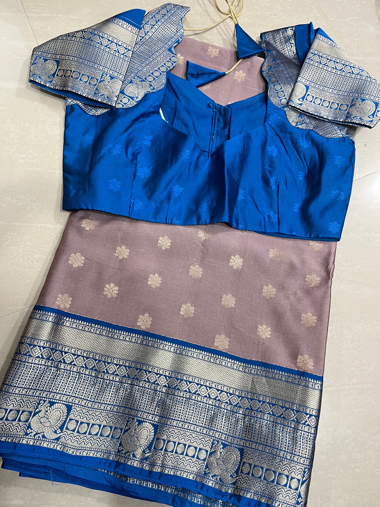 #kanchipattusaree #blousepattern #differentcolour