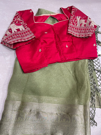 #spacesilksaree #sareewithblouse