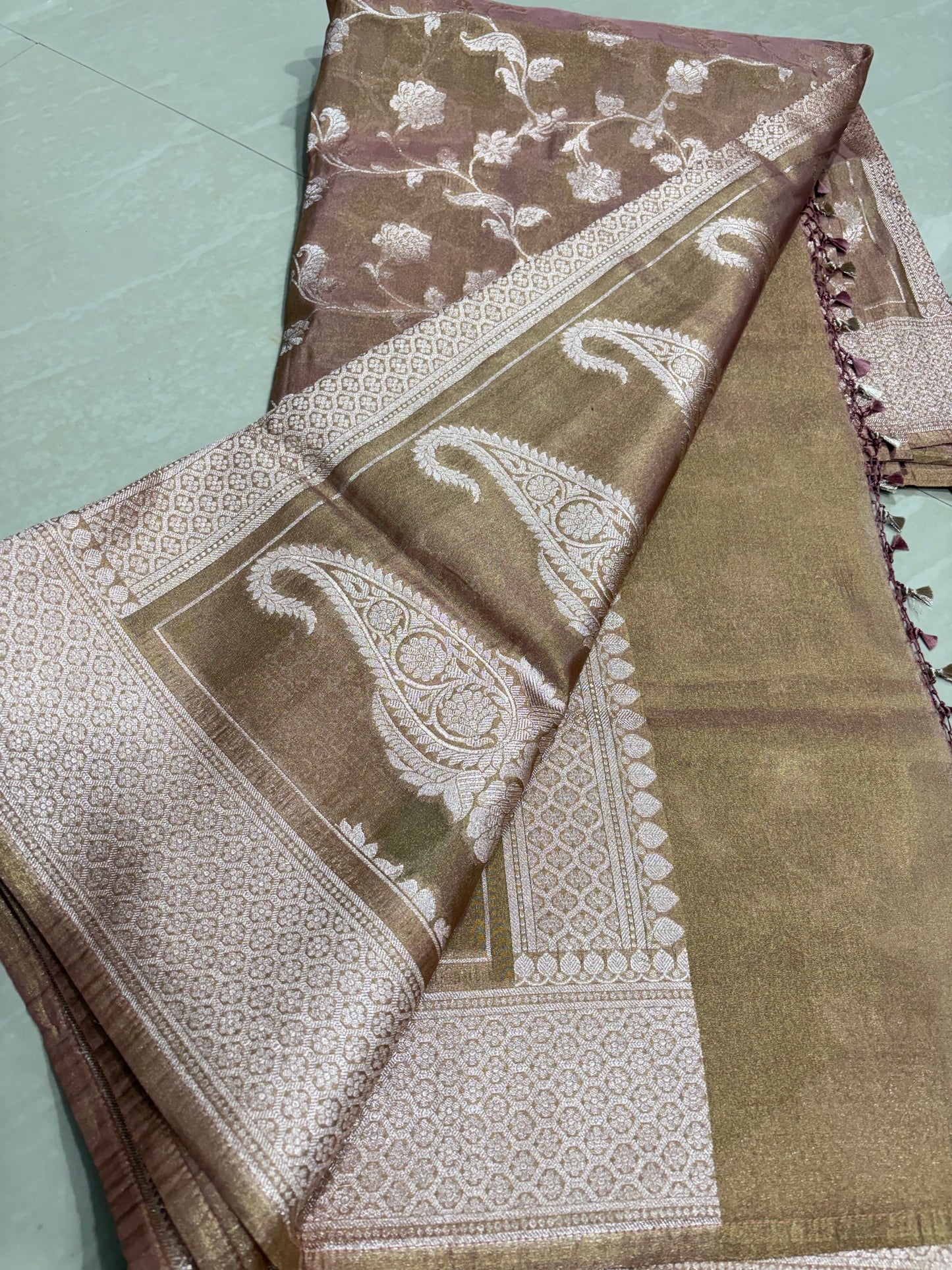 #banarasitissue saree #maggamblouse