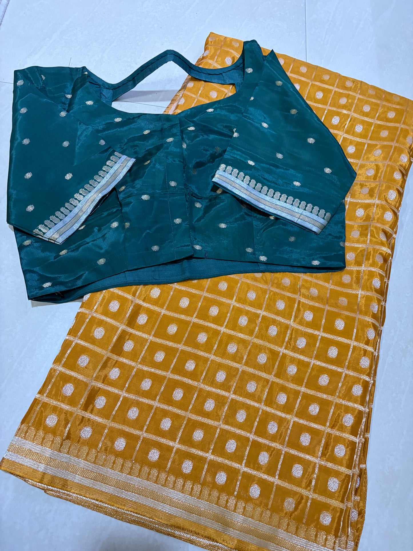 #mushroosilksaree #patternblouse
