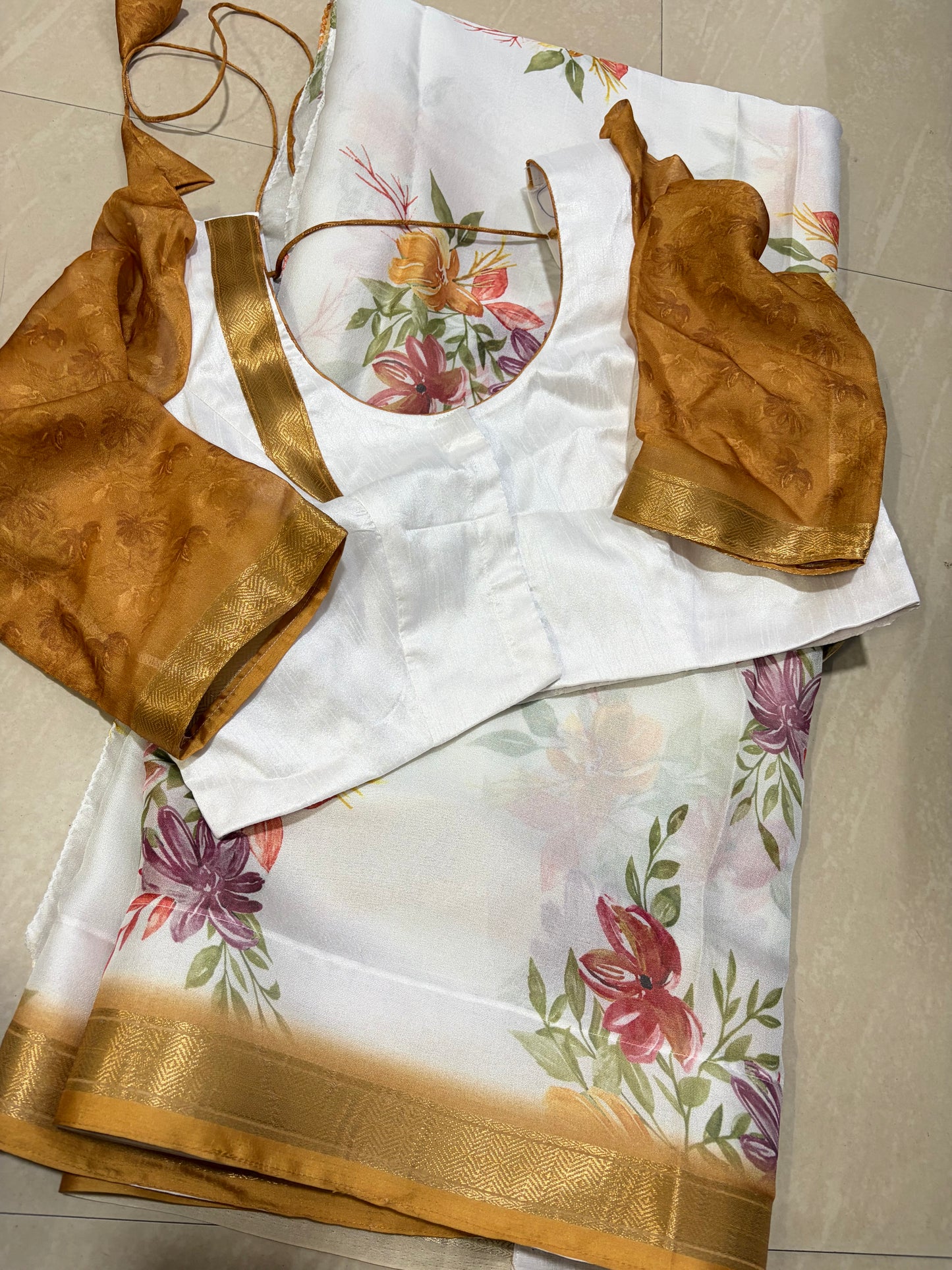 #glassgeorgettesaree #patternblouse with 3/4th hands
