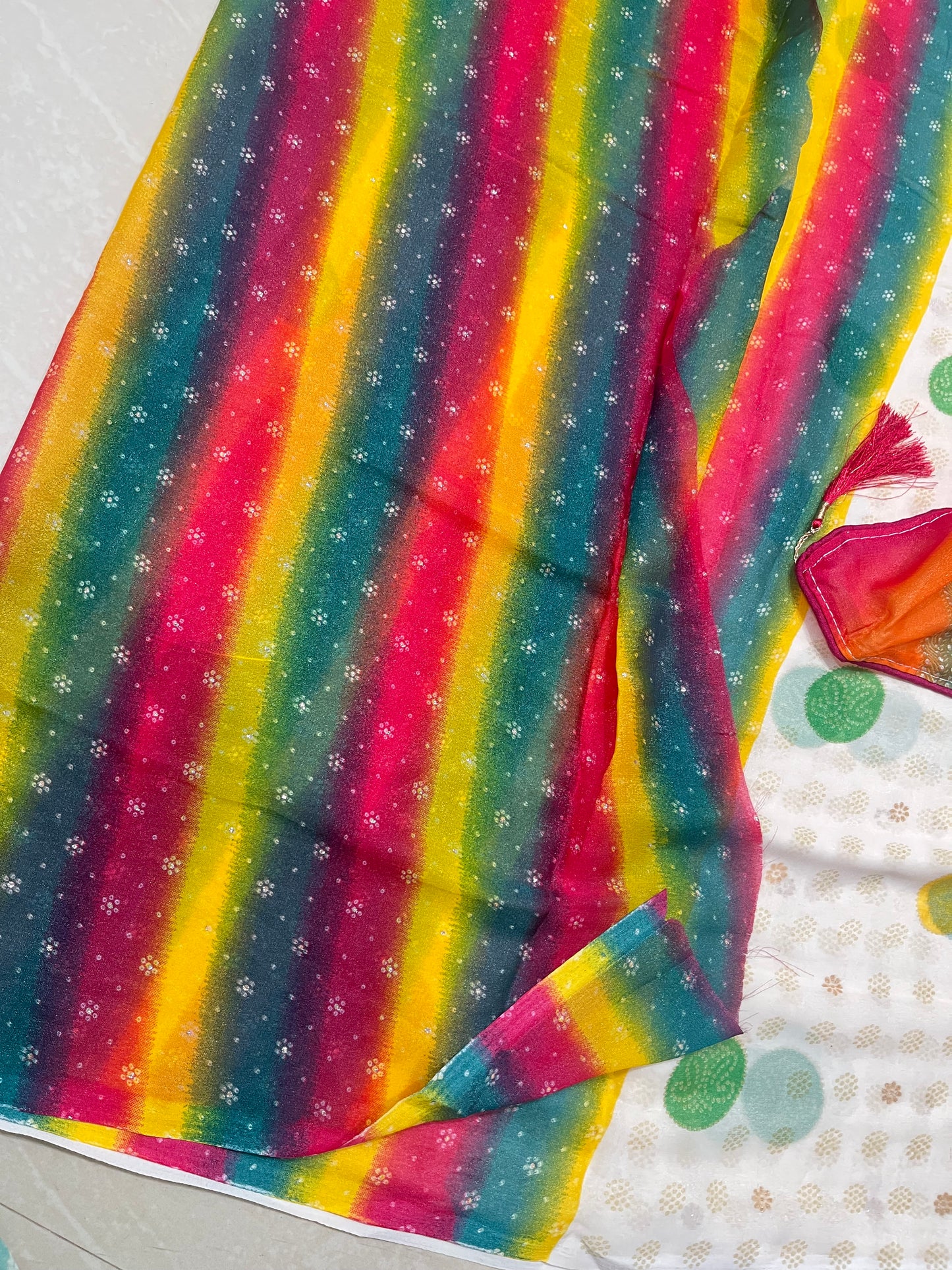 Queenmagic #glass Georgette sarees #uniquestyle