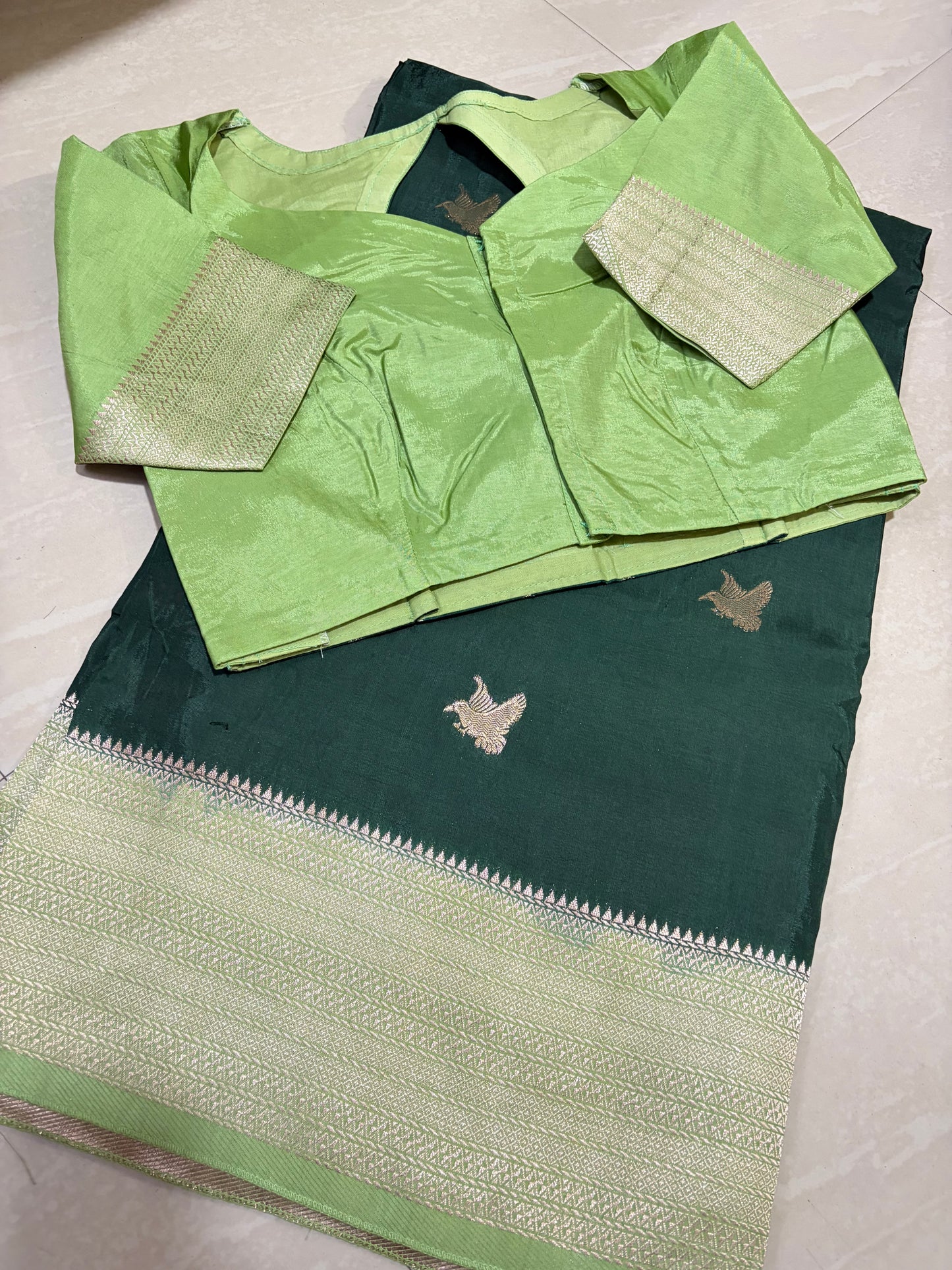#banarasmushroosilksaree #blousepattern