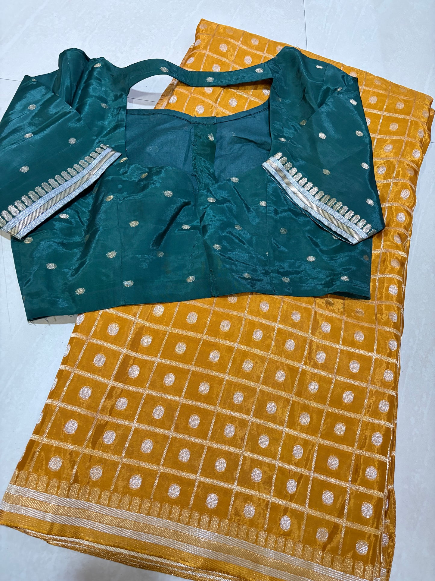 #mushroosilksaree #patternblouse