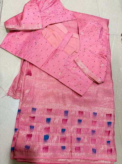 #glassgeorgettesaree #designerblouse #sareewithbrushpaint