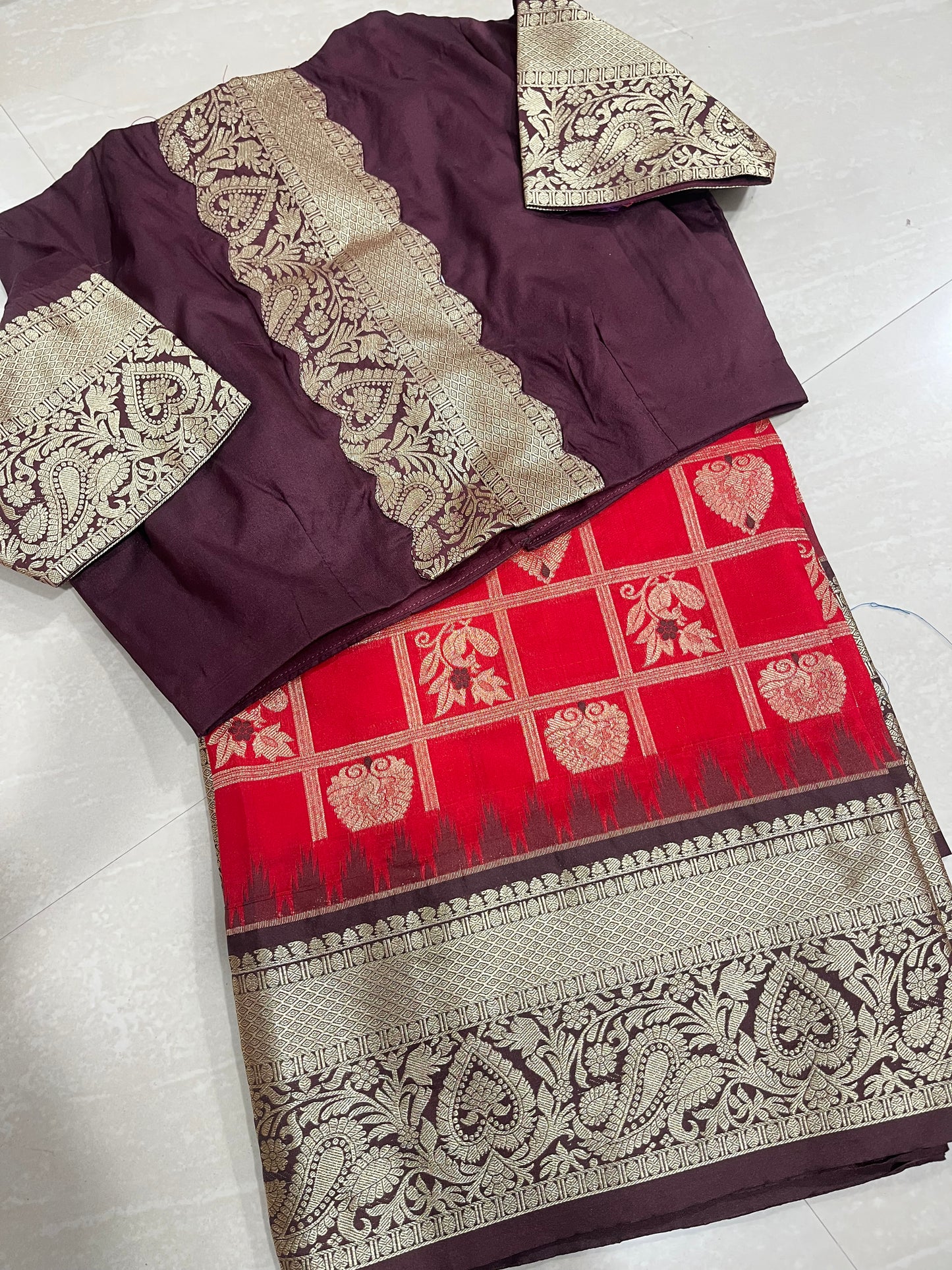 #narayapetpattusaree #redwithcoffee
