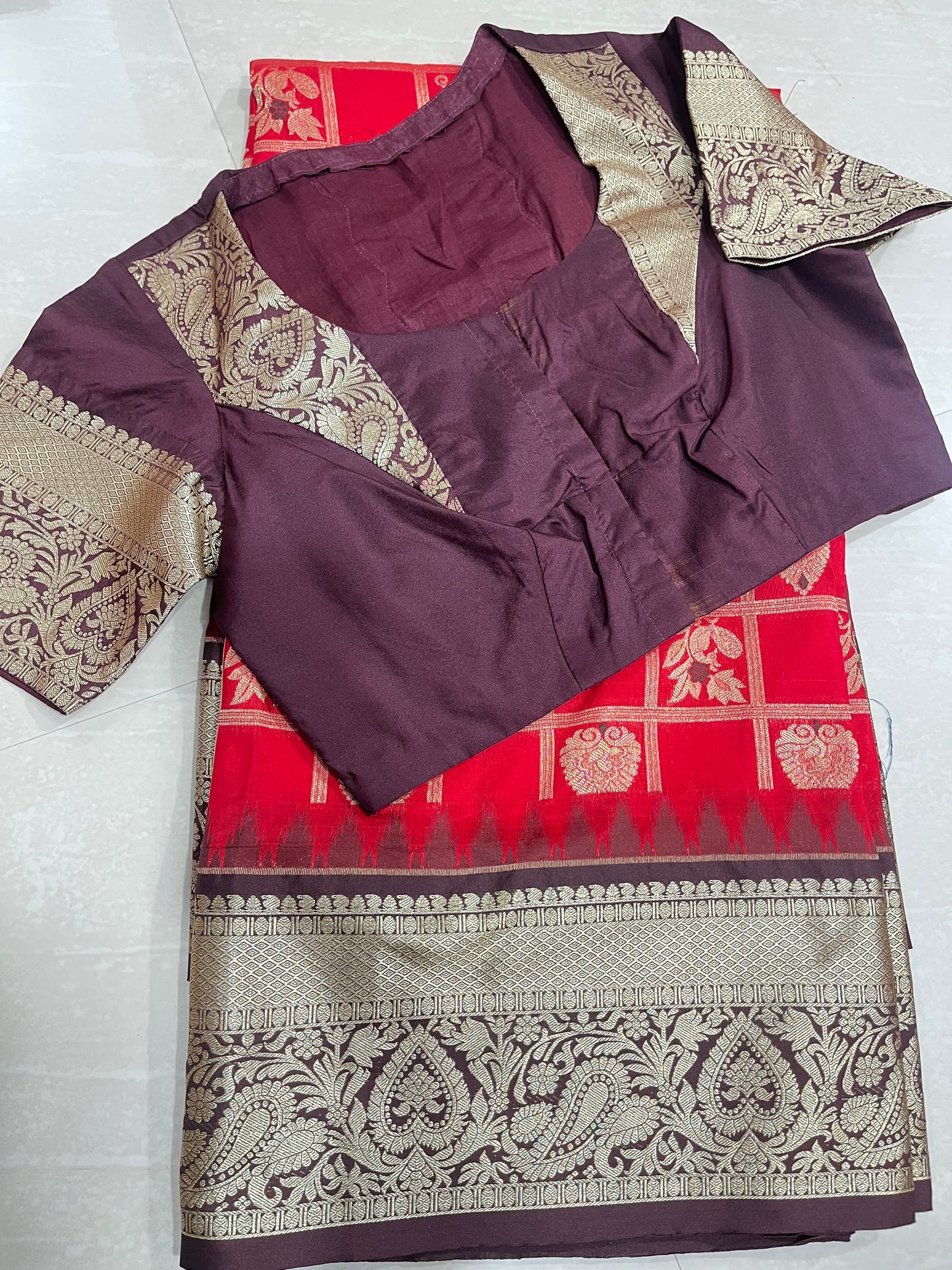 #narayapetpattusaree #redwithcoffee