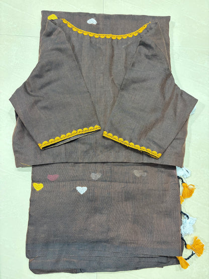 Lenin silk saree with different pattern