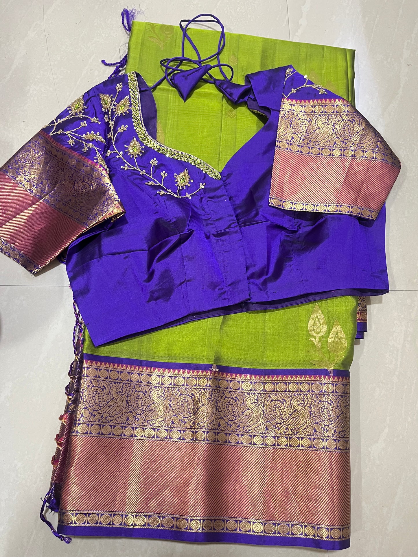 #kanchiliteweightsaree #maggamwork blouse pattern