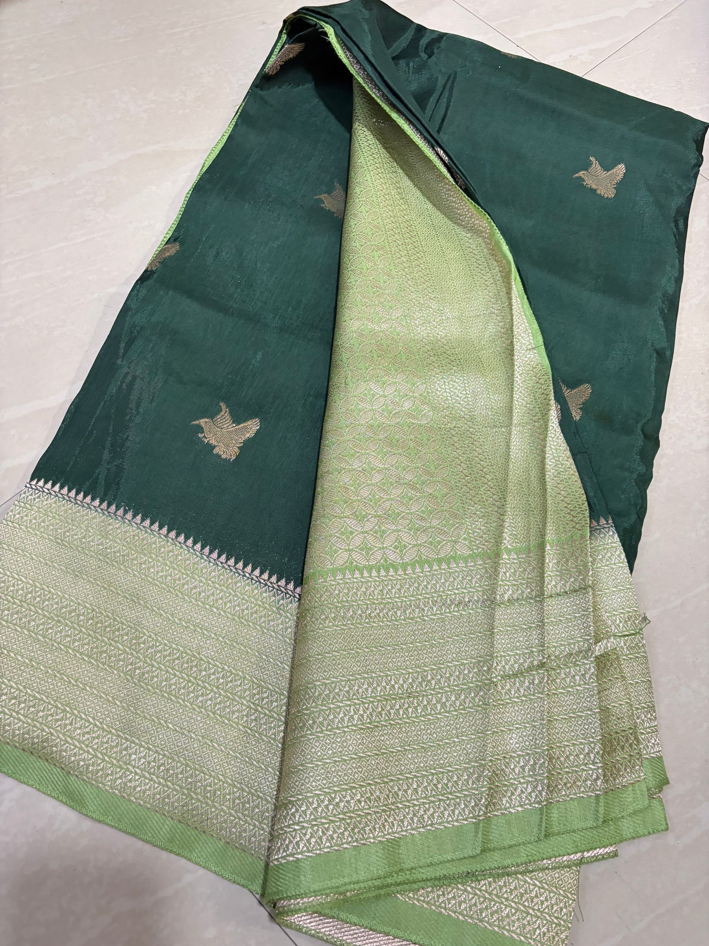 #banarasmushroosilksaree #blousepattern