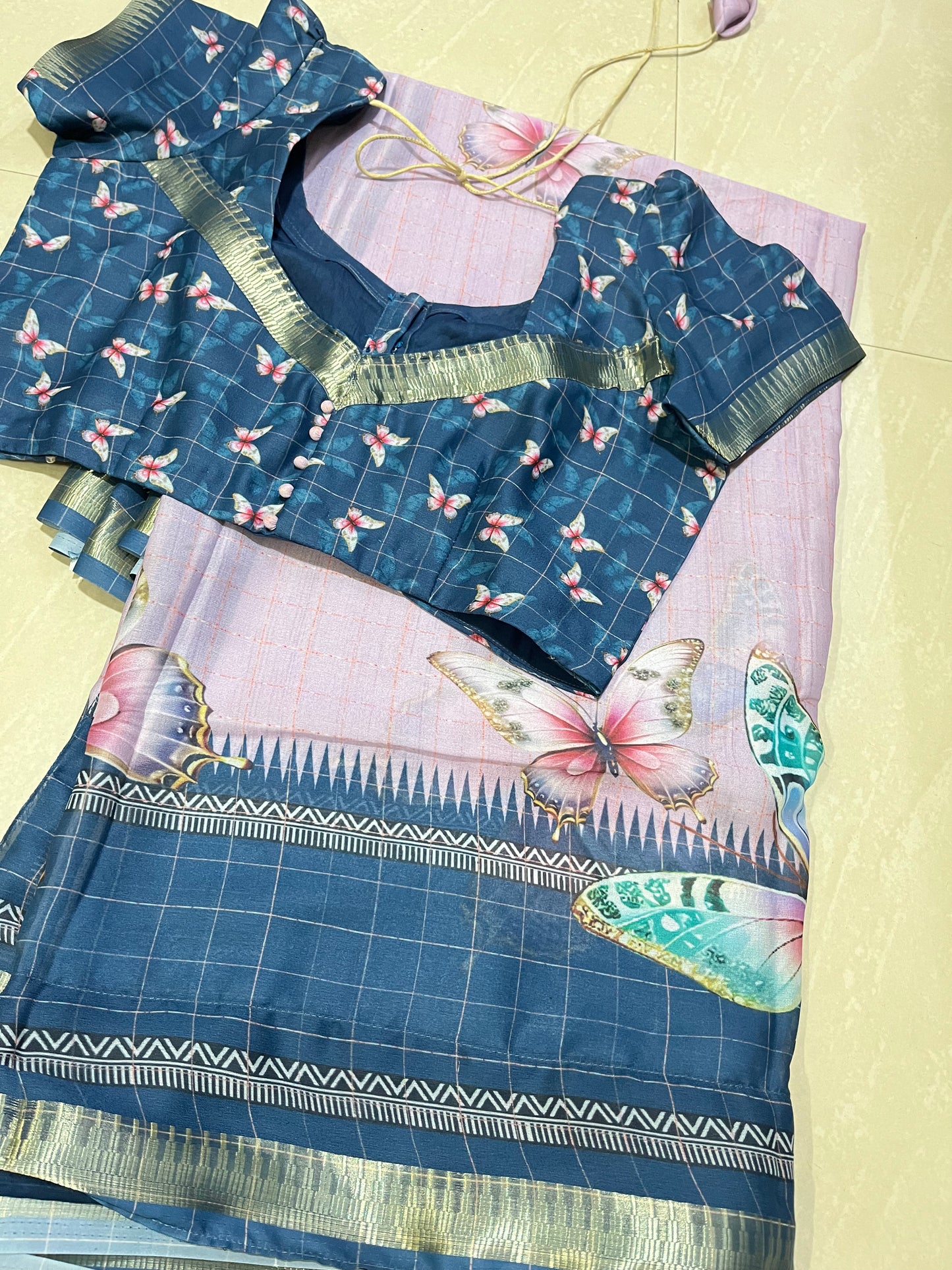 #coriageorgettesaree #blousepattern #burtterflysarees
